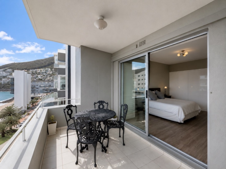 To Let 2 Bedroom Property for Rent in Sea Point Western Cape
